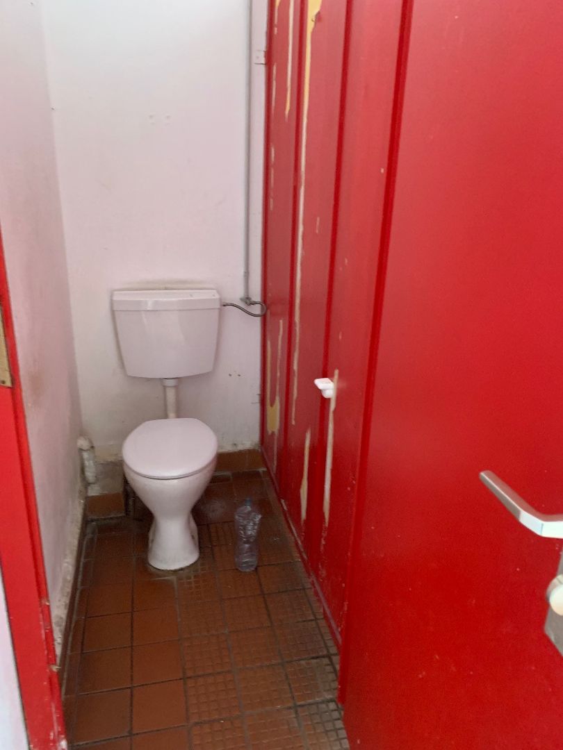 Objekt 1 Toilette