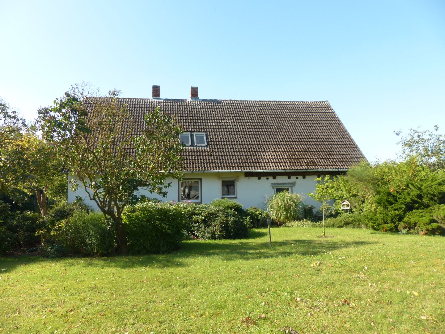 Straßenansicht der Immobilie

