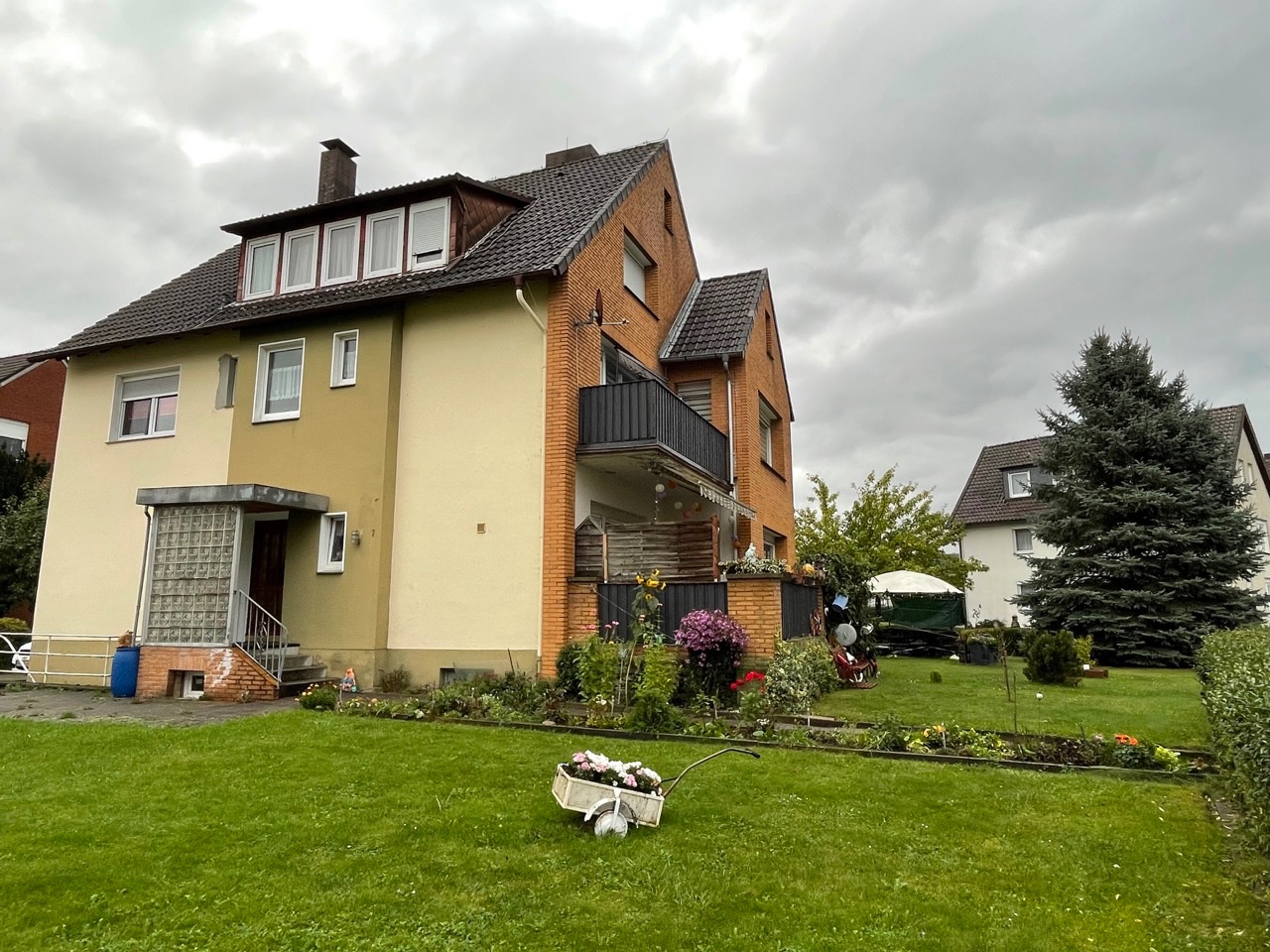 Haus Außenansicht 