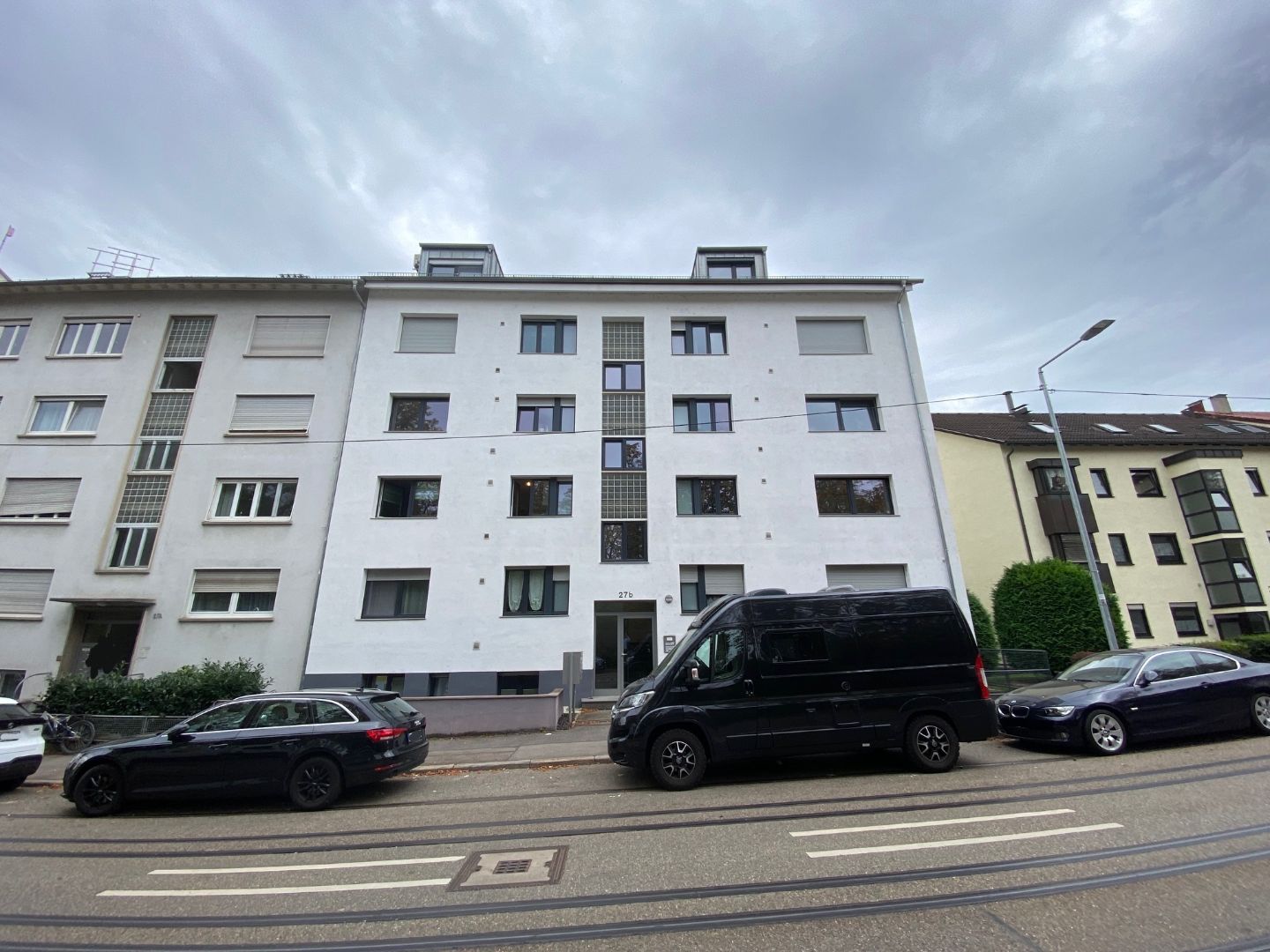 Straßenansicht (2)