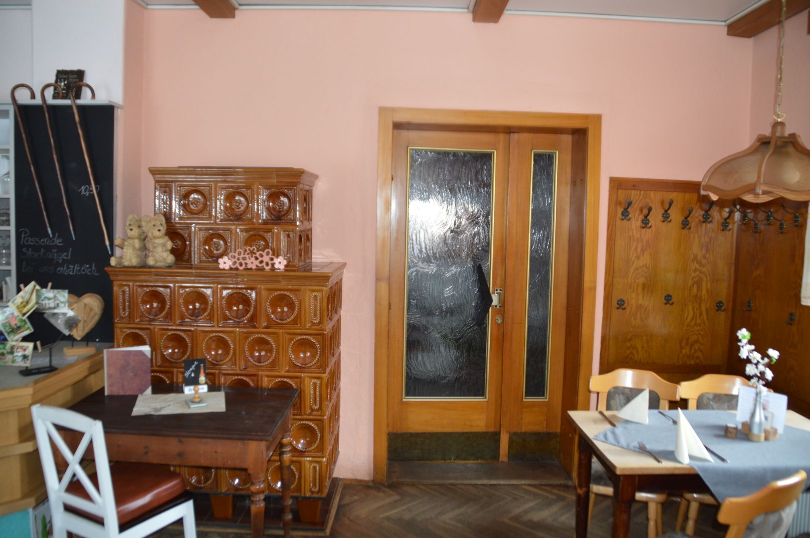 Gaststätte Gastraum 