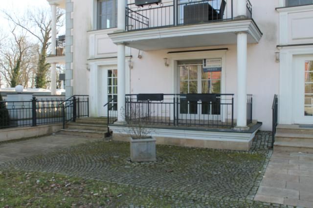 Blick straßenseitig