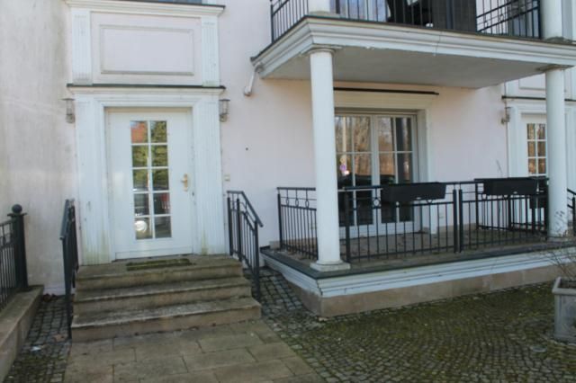 Blick straßenseitig