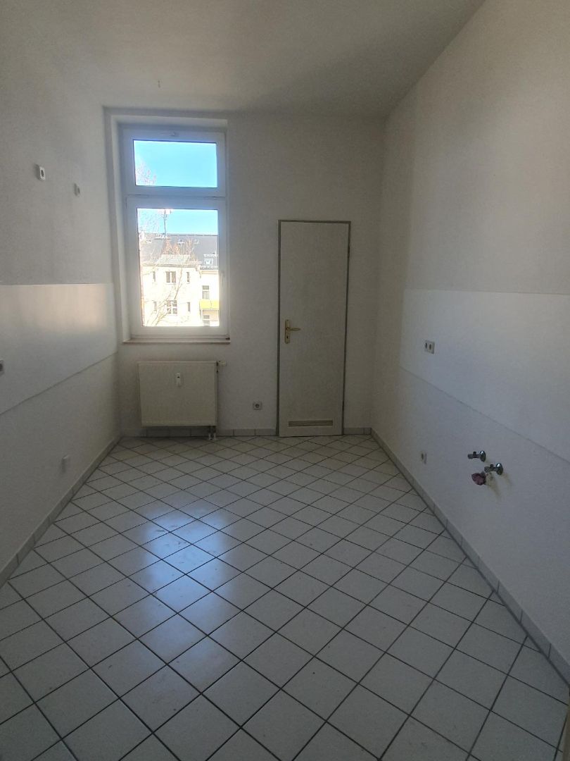 Wohnung 9 rechts Blick in die Küche