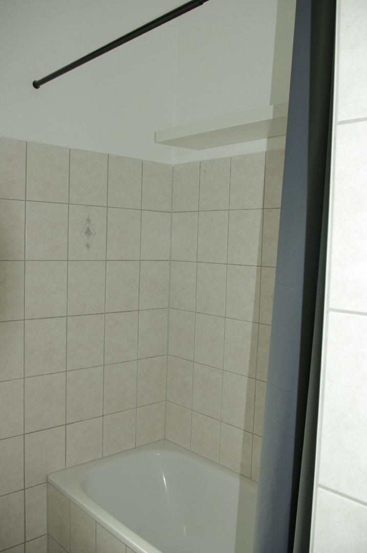 Bad, Wanne (Beispielbilder aus WE 4)
