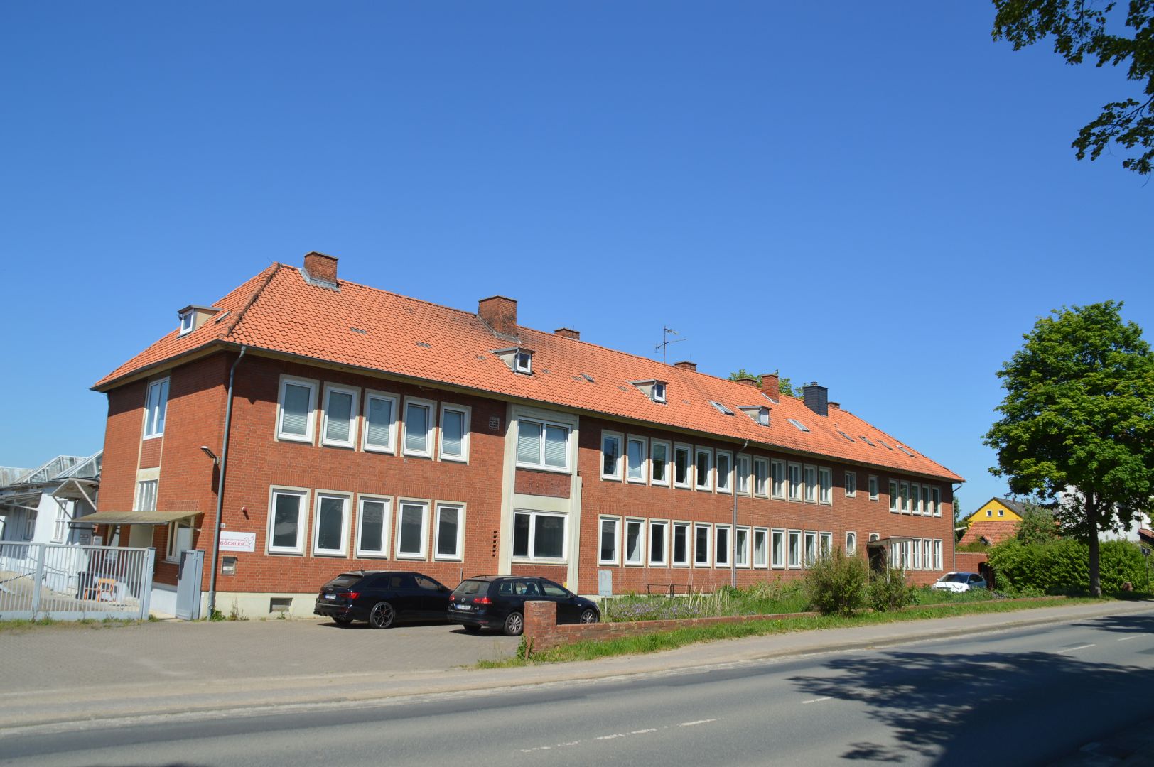 Bürogebäude lfd. Nr. 1