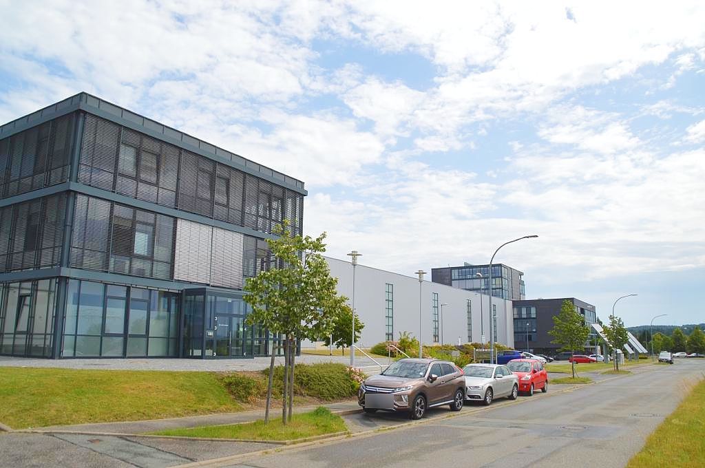 Bürogebäude 3, Produktionshalle 1