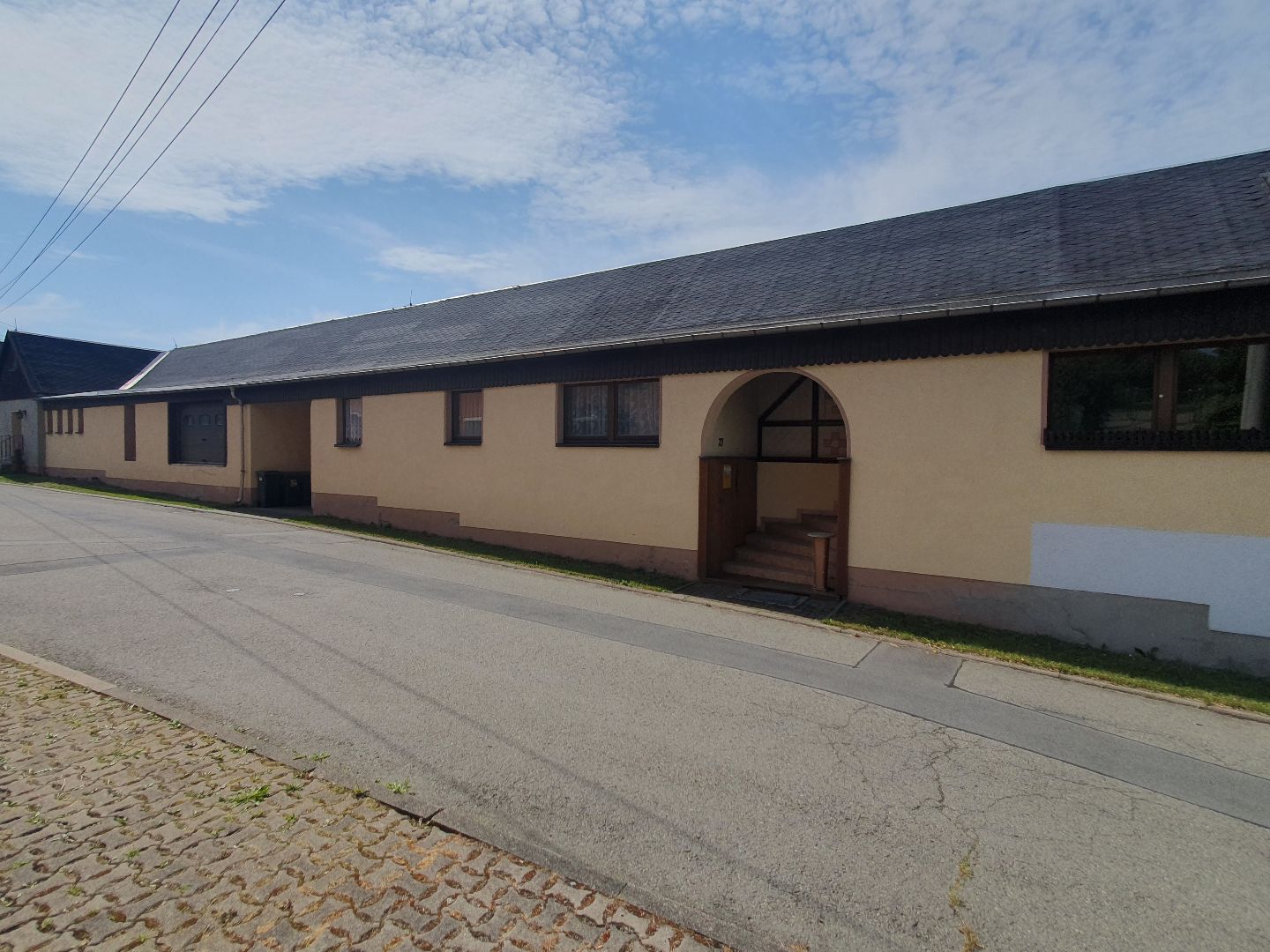 Mehrzweckgebäude mit Produktionsstätte
